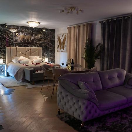 Magnifique Loft / Spa En Face De La Cathedrale ! Нарбонн Екстер'єр фото