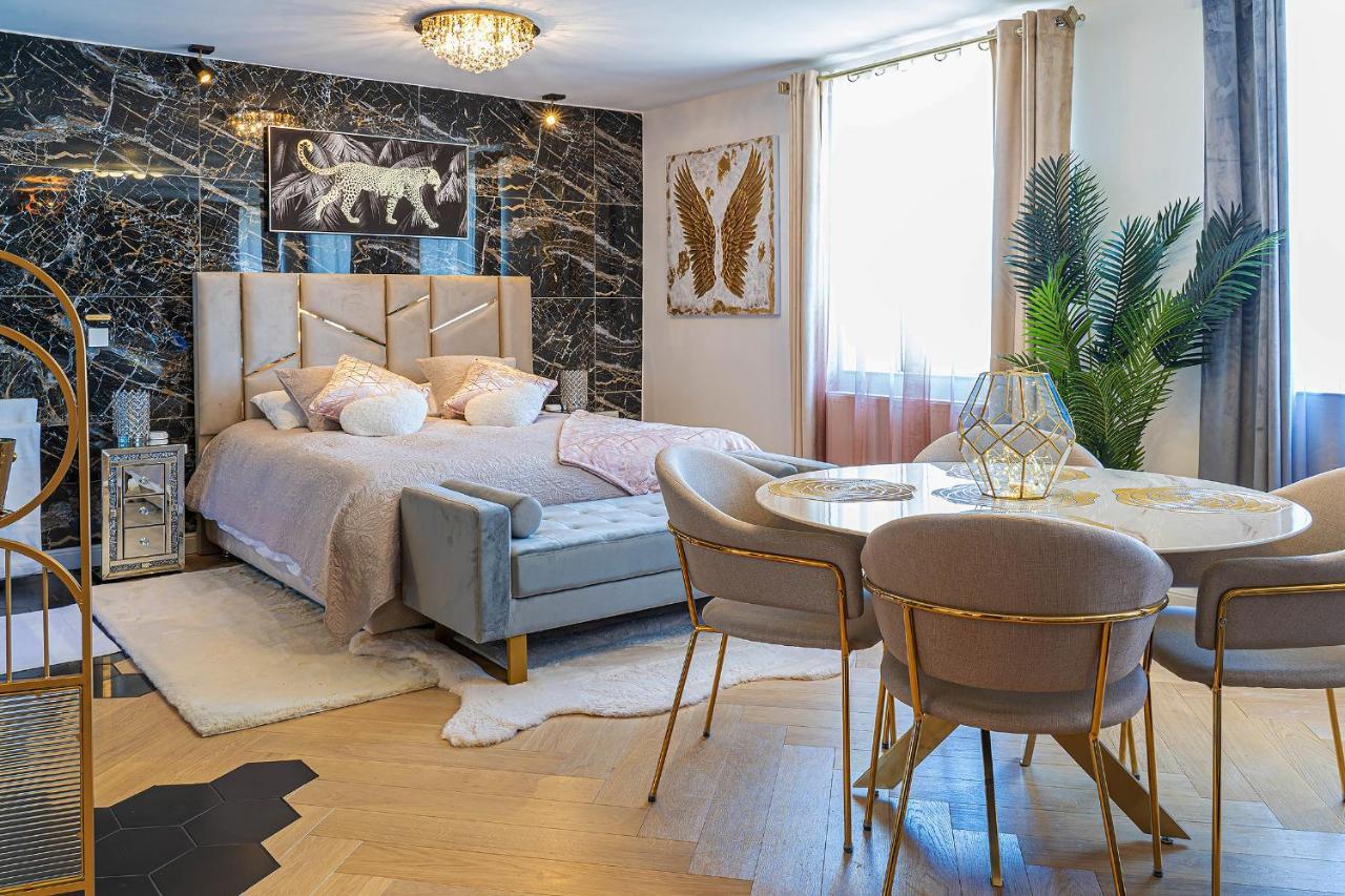 Magnifique Loft / Spa En Face De La Cathedrale ! Нарбонн Екстер'єр фото