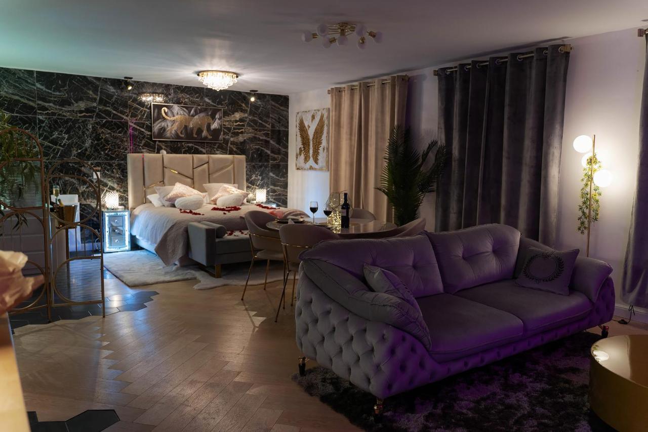 Magnifique Loft / Spa En Face De La Cathedrale ! Нарбонн Екстер'єр фото