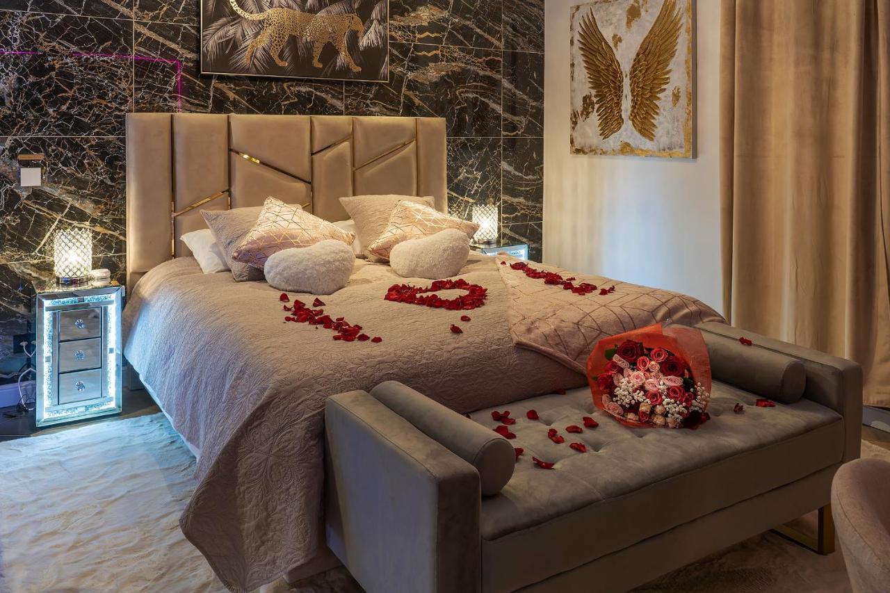 Magnifique Loft / Spa En Face De La Cathedrale ! Нарбонн Екстер'єр фото